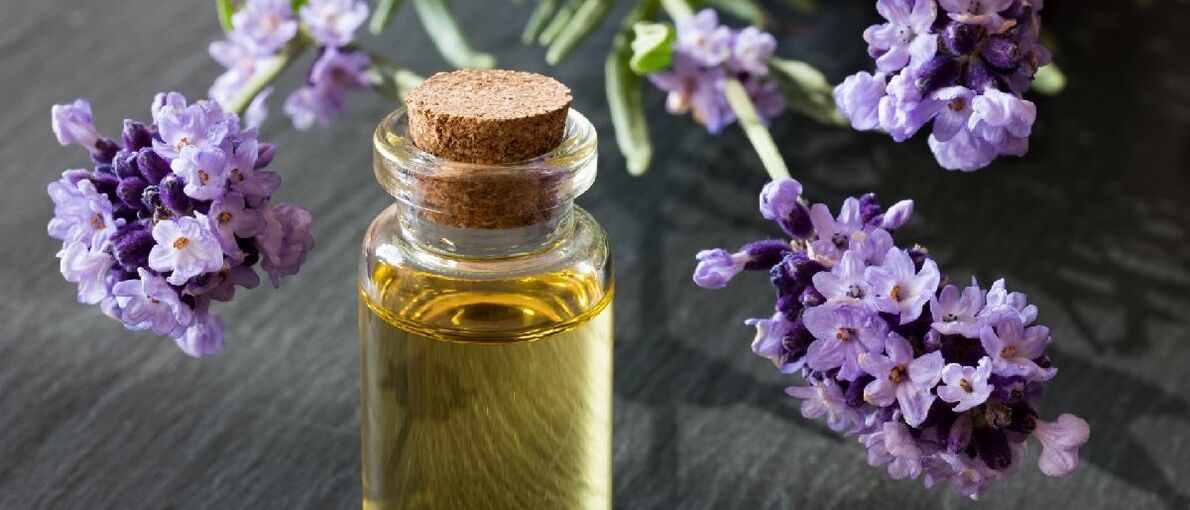 لیوینڈر کا تیل خوبصورت رنگت دیتا ہے۔